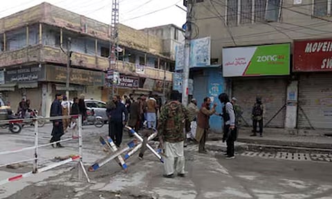 பாகிஸ்தான்:  பாதுகாப்பு படை நடத்திய வேட்டையில் 145 பயங்கரவாதிகள் படுகொலை
