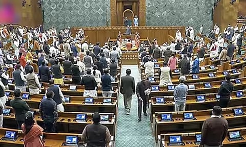 எதிர்க்கட்சி எம்.பி.க்கள் அமளி: மக்களவை ஒத்திவைப்பு

 
