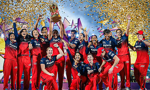 மகளிர் பிரீமியர் லீக் - டெல்லியை வீழ்த்தி 2-வது கோப்பையை வென்ற பெங்களூரு