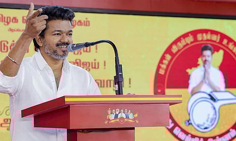 சேலத்தில் விஜய் மக்கள் சந்திப்பு கூட்டம் நடத்துவதில் சிக்கல்