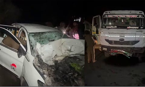  கார் மீது லாரி மோதி  கோர விபத்து - ஒரே குடும்பத்தை சேர்ந்த 4 பேர் பலி