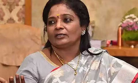 டிஎன்பிஎஸ்சி தேர்வர்களின் கனவு நசுக்கப்படுகிறது - தமிழிசை விமர்சனம்