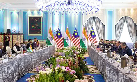  மலேசிய பிரதமர் அன்வர் இப்ராகிமுடன் பிரதமர் மோடி பேச்சுவார்த்தை