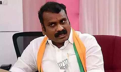 ‘டி.என்.பி.எஸ்.சி. தேர்வைக்கூட நடத்த முடியாத அவலத்தில் தி.மு.க. அரசு’ - எல்.முருகன் கண்டனம் 