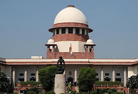 ஆவின் முறைகேடு தொடர்பான வழக்கு - தமிழக அரசு பதிலளிக்க சுப்ரீம் கோர்ட்டு உத்தரவு 