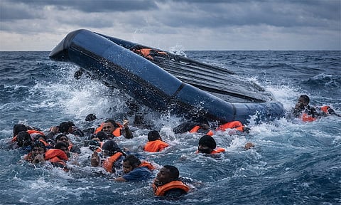  லிபியாவில் நடுக்கடலில் படகு கவிழ்ந்து; 53 அகதிகள் பலி