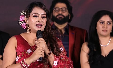 ’திரையுலகின் பெயர் அவர்களால்தான் கெடுகிறது’  - நடிகை எஸ்தர்