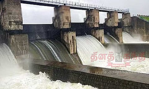 கிருஷ்ணகிரி: பாம்பாறு நீர்த்தேக்கத்திலிருந்து தண்ணீர் திறப்பு