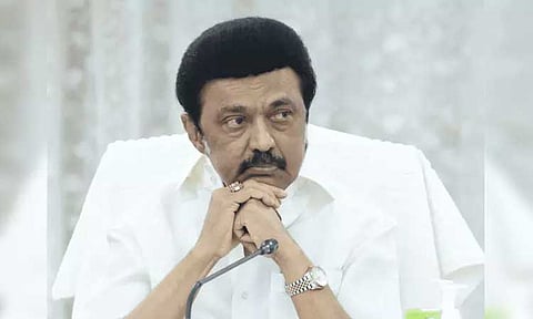 திருவண்ணாமலை: இடிபாடுகளில் சிக்கி உயிரிழந்த இரண்டு சிறுவர்கள் - மு.க.ஸ்டாலின் நிவாரணம்
