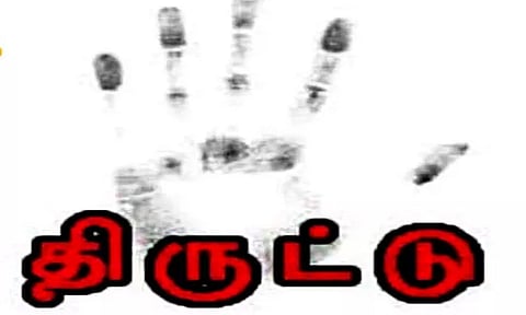 நெல்லையில் 7 ஆடுகள் திருட்டு: போலீஸ் விசாரணை 