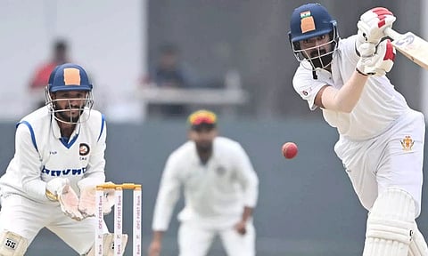 ரஞ்சி கோப்பை: 10 ஆண்டுகளுக்கு பிறகு இறுதிப்போட்டிக்கு முன்னேறியது கர்நாடகா
