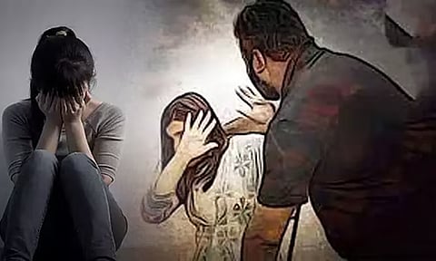 தந்தையின் பாலியல் தொல்லையால் விஷம் குடித்து பள்ளியில் மயங்கிய மாணவி... ஊட்டியில் நடந்த வக்கிரம்