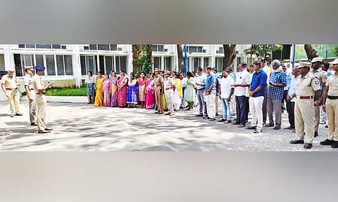 அனைத்து ஆவணங்களிலும் தமிழிலேயே கையொப்பமிடுவோம்: உலக தாய்மொழி நாள் உறுதிமொழி ஏற்பு 