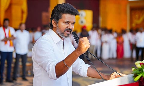 வேலூரில் விஜய் நிர்வாகிகள் சந்திப்பு - 4,900 நிர்வாகிகளுக்கு மட்டுமே அனுமதி