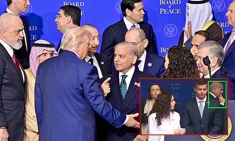 
டிரம்ப்பின் அமைதி வாரிய கூட்டத்தில் ஓரங்கட்டப்பட்டு, அசிங்கப்படுத்தப்பட்ட பாகிஸ்தான் பிரதமர்
