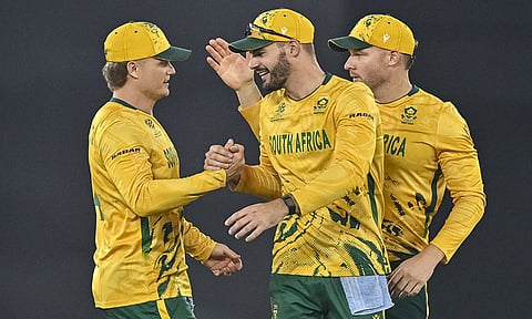 டி20 உலகக்கோப்பை:  இந்தியாவை வீழ்த்திய தென் ஆப்பிரிக்கா 