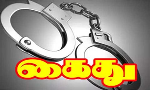 இளம்பெண்களை பாலியல் தொழிலில் ஈடுபடுத்திய 2 பெண்கள் கைது 