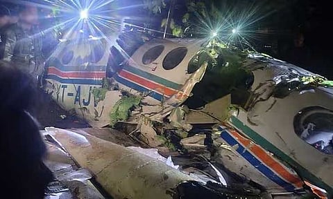 ஜார்கண்ட்: விபத்துக்குள்ளான ஏர் ஆம்புலன்ஸ் - 7 பேர் பலியான சோகம்