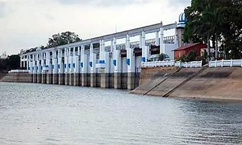 கோடையில் சென்னை மக்களின் குடிநீர் தேவையை பூர்த்தி செய்ய கிருஷ்ணா நதியில் இருந்து தண்ணீர் திறப்பு

