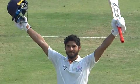 ரஞ்சி கோப்பை இறுதிப்போட்டி:  ஜம்மு காஷ்மீர் 527 ரன்கள் குவிப்பு 