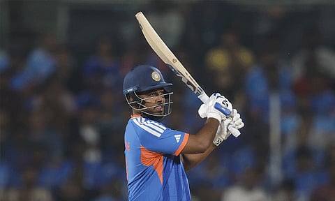 ஜிம்பாப்வேக்கு எதிரான ஆட்டம்: இந்திய அணி அதிரடி பேட்டிங்
