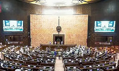 மாநிலங்களவை எம்.பி. தேர்தல்:  முதல் ஆளாக வேட்புமனு தாக்கல் செய்த நபர்