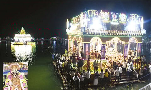 தெப்ப உற்சவம்