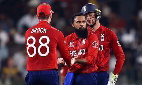 சூப்பர் 8 சுற்று: இங்கிலாந்துக்கு ரன்கள் 160 ரன்கள் இலக்கு நிர்ணயித்த நியூசிலாந்து 