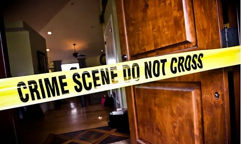 சூதாட்டத்தில் பணத்தை இழந்ததால் கடன் அதிகரிப்பு: மனைவி, 3 குழந்தைகளை கொன்ற வியாபாரி

