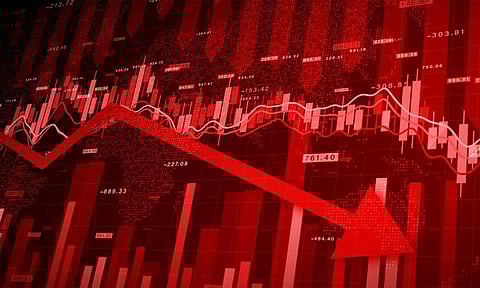 போர் எதிரொலி: பங்குச்சந்தைகள் கடும் வீழ்ச்சி