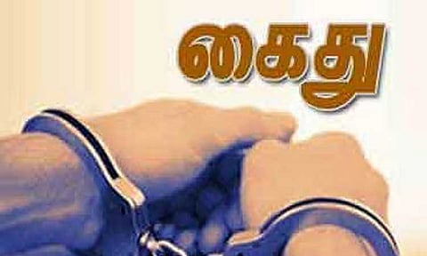 சென்னையில் மகனை கத்தரிக்கோலால் குத்தியவர் கைது
