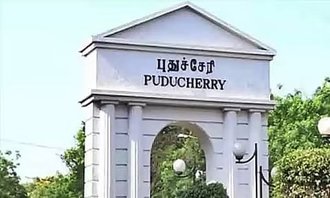 புதுச்சேரி சட்டமன்ற தேர்தல் - கட்சிகளுக்கு சின்னங்களை ஒதுக்கிய தேர்தல் ஆணையம் 