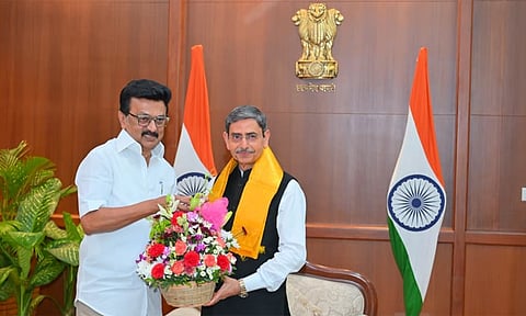 கவர்னர் ஆர்.என்.ரவியை சந்தித்துப் பேசினார் முதல்-அமைச்சர் மு.க.ஸ்டாலின்