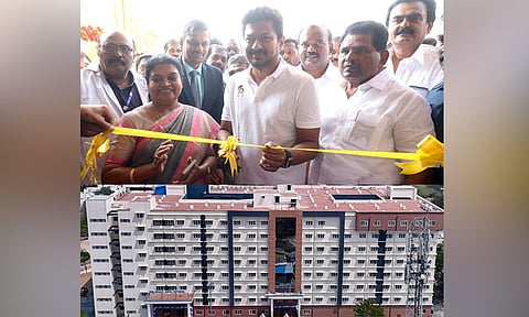 தூத்துக்குடியில் ரூ.136.35 கோடியில் உயர் சிறப்பு அரசு மருத்துவமனை கட்டிடம்; உதயநிதி ஸ்டாலின் திறந்து வைத்தார்