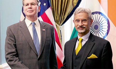 இந்தியர்கள் மிகவும் நல்ல நடிகர்கள் - அமெரிக்க மந்திரி சொல்கிறார்