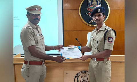 தூத்துக்குடியில் சிறப்பாக பணியாற்றிய போலீசாருக்கு எஸ்.பி. பாராட்டு