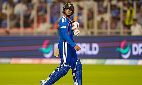 டி20 உலகக்கோப்பை இறுதிப்போட்டி: அபிஷேக் சர்மாவை அணியில் இருந்து நீக்க வேண்டும்; சுனில் கவாஸ்கர்

