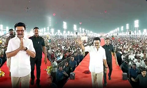 திருச்சி திமுக மாநாட்டில் முதல்-அமைச்சர் மு.க.ஸ்டாலின் ‘ரேம்ப் வாக்’