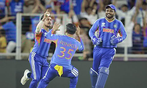 டி20 உலகக் கோப்பை 2026: சிறந்த பிளேயிங் லெவனை அறிவித்த ஐசிசி - 4 இந்திய வீரர்களுக்கு இடம்