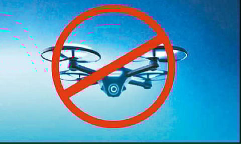 பதற்றமான சூழல்: அமீரகத்தில் டிரோன் பறக்க தடை நீடிப்பு 