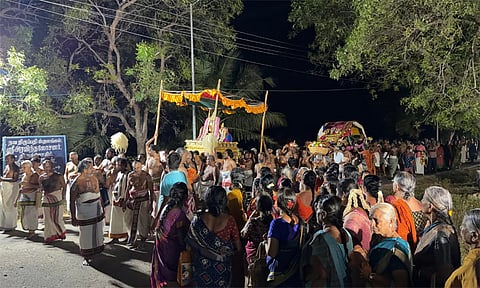 நம்மாழ்வாரை சுவாமி தேவர்பிரான் வழியனுப்பும் நிகழ்வு