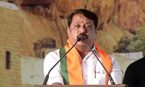 குடும்ப ஆட்சிக்கும் தமிழ்நாட்டு மக்களுக்குமான தேர்தல் இது: நயினார் நாகேந்திரன்