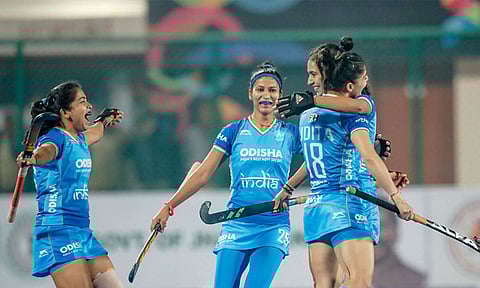 
மகளிர் ஆக்கி உலகக்கோப்பை தகுதி சுற்று அரையிறுதியில் இத்தாலியை எதிர்கொள்கிறது இந்திய அணி
