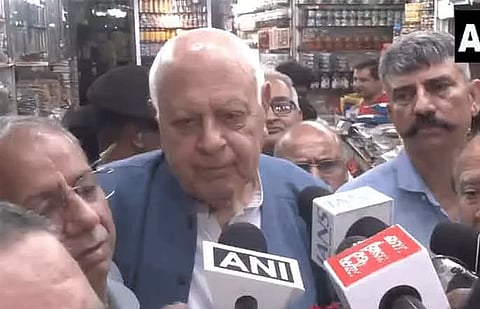 துப்பாக்கி சூட்டில் இருந்து 'கடவுள் என்னைக் காப்பாற்றினார்' - பரூக் அப்துல்லா
