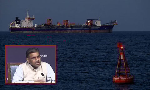 ஹார்மூஸ் ஜலசந்தியை கடந்த கப்பல்கள்; 92,700 டன் எல்.பி.ஜி.யுடன் இந்தியாவை வந்தடைவது எப்போது? வெளியான தகவல்
