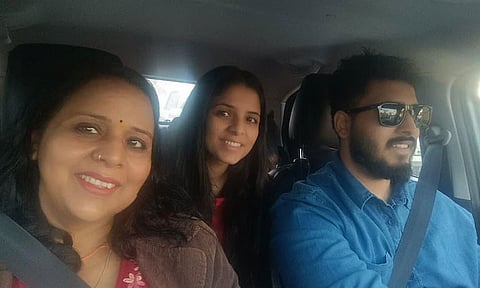 காதலுக்கு இடையூறாக இருந்ததால் ஆத்திரம்.. 84 இடங்களில் கத்திக்குத்து - சகோதரியை கொடூரமாக கொன்ற இளைஞர்