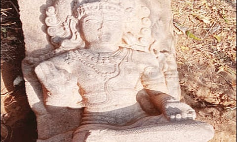 திருச்சி: காவிரி கரையில் சோழர் கால சிற்பங்கள், கல்வெட்டு கண்டுபிடிப்பு
