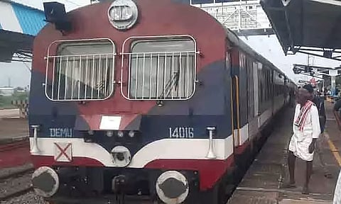 திருச்சி-வேளாங்கண்ணி டெமு ரெயில் சேவையில் மாற்றம்
