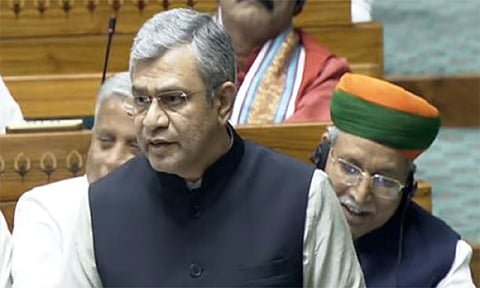 'வந்தே பாரத்' மீது கல் வீசியவர்கள் அதிநவீன கேமரா, ஏ.ஐ. உதவியுடன் கண்டறியப்பட்டனர் - அஸ்வினி வைஷ்ணவ்