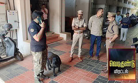 குஜராத்:  பட்ஜெட் கூட்டத்தொடருக்கு இடையே சட்டசபைக்கு வெடிகுண்டு மிரட்டல்

